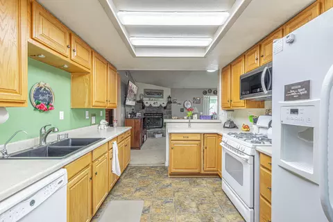 40313 176th St E, Palmdale, CA 93591 photo 14