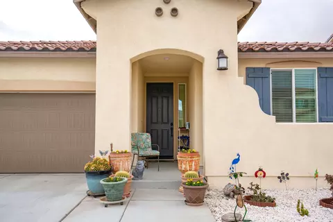 45045 44th St W, Lancaster, CA 93536 photo 2