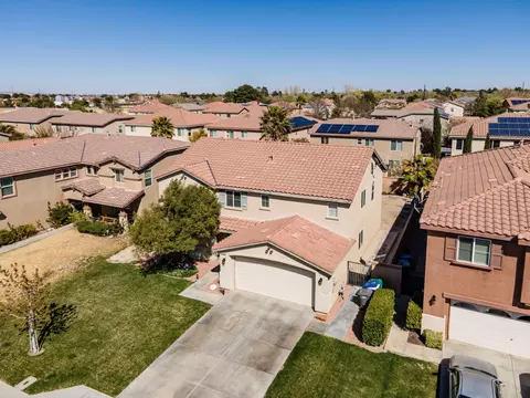 43328 Sunny Ln, Lancaster, CA 93536 photo 3