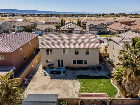 43328 Sunny Ln, Lancaster, CA 93536 photo 31