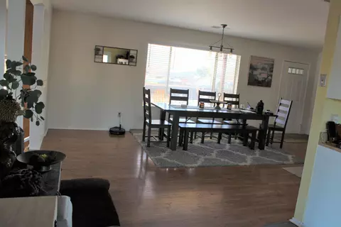 19717 Mesa Dr, Tehachapi, CA 93561 photo 11