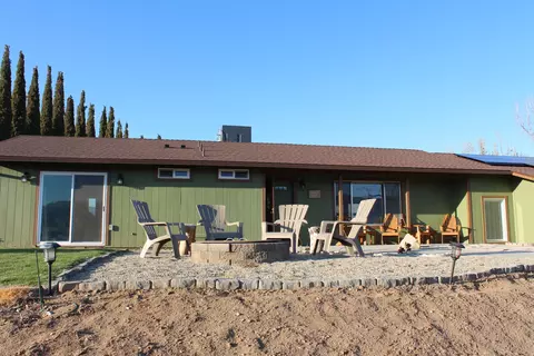 19717 Mesa Dr, Tehachapi, CA 93561 photo 3
