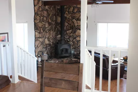 19717 Mesa Dr, Tehachapi, CA 93561 photo 9
