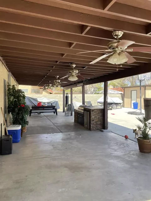 37542 45th St E, Palmdale, CA 93552 photo 11