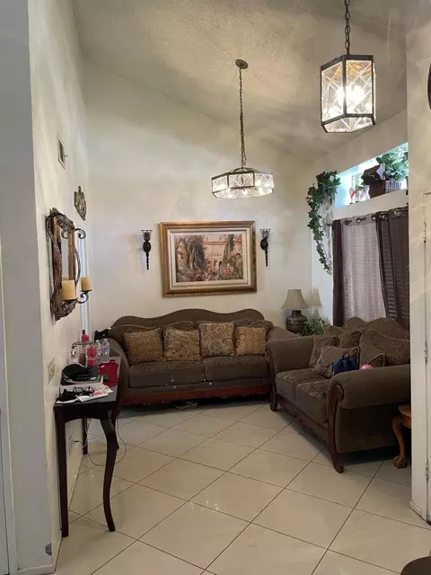 37542 45th St E, Palmdale, CA 93552 photo 5