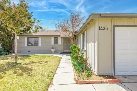 1436 Kettering St W, Lancaster, CA 93534 photo 3