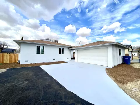 1429 Jenner St, Lancaster, CA 93534 photo 2