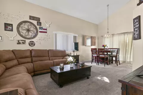 43140 Sugar St, Lancaster, CA 93536 photo 11