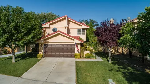 43140 Sugar St, Lancaster, CA 93536 photo 2