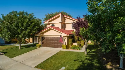 43140 Sugar St, Lancaster, CA 93536 photo 1