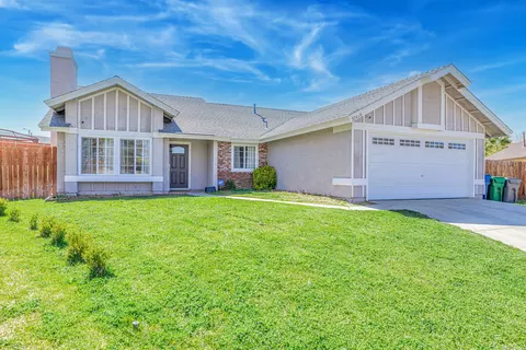 37419 Silk Tree Ln, Palmdale, CA 93550 photo 1