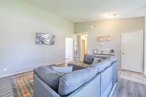 37419 Silk Tree Ln, Palmdale, CA 93550 photo 5