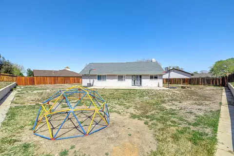 37419 Silk Tree Ln, Palmdale, CA 93550 photo 24