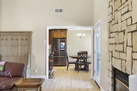 24121 Martingale Way, Tehachapi, CA 93561 photo 10