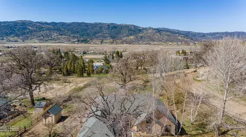 24121 Martingale Way, Tehachapi, CA 93561 photo 21