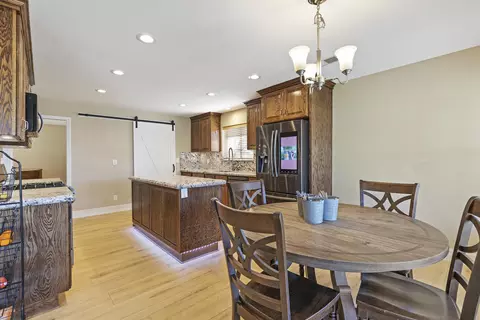 24121 Martingale Way, Tehachapi, CA 93561 photo 1