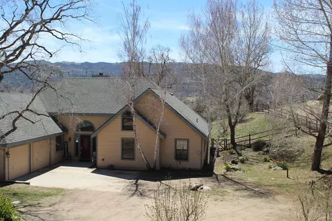24121 Martingale Way, Tehachapi, CA 93561 photo 24