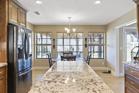 24121 Martingale Way, Tehachapi, CA 93561 photo 2