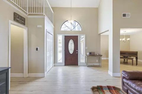 24121 Martingale Way, Tehachapi, CA 93561 photo 6