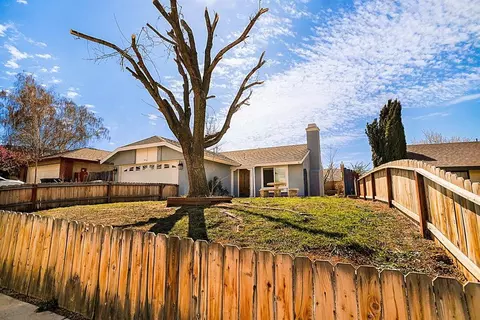 1337 Alder Ave, Tehachapi, CA 93561 photo 17