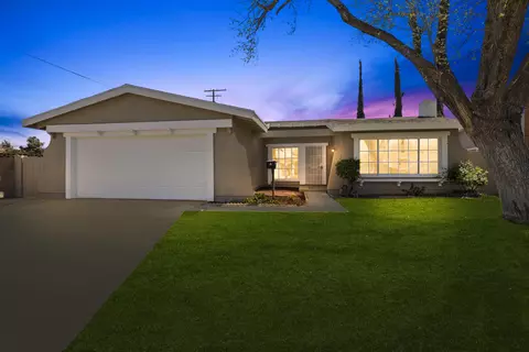 824 Pondera St E, Lancaster, CA 93535 photo 1
