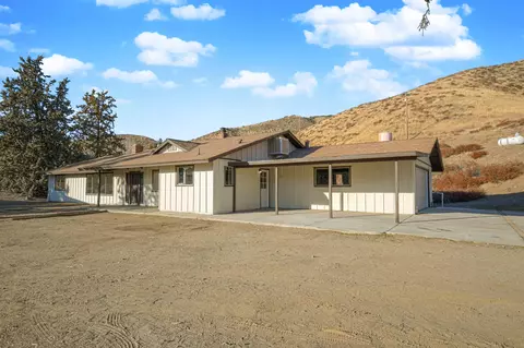 8756 Cache St, Leona Valley, CA 93551 photo 1