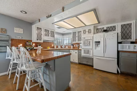 44609 86th St E, Lancaster, CA 93535 photo 2