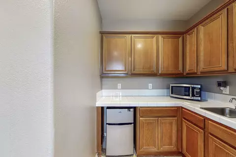 4620 Spice St, Lancaster, CA 93536 photo 10