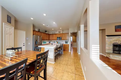 4620 Spice St, Lancaster, CA 93536 photo 4