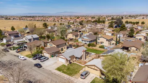 2547 Avenue J2 E, Lancaster, CA 93535 photo 24