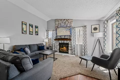 2547 Avenue J2 E, Lancaster, CA 93535 photo 4