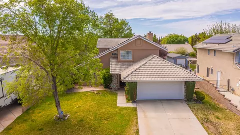 43429 Carpenter Dr, Lancaster, CA 93535 photo 3