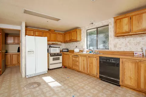 32010 Quirk Rd, Acton, CA 93510 photo 4