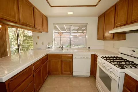 1630 Bisbee Pl, Lancaster, CA 93535 photo 2
