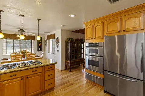 4630 Fairlane St, Acton, CA 93510 photo 8
