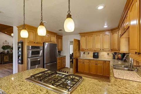4630 Fairlane St, Acton, CA 93510 photo 11
