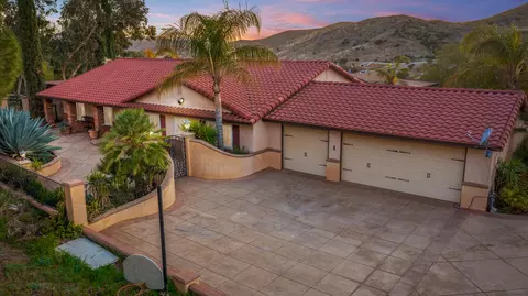 4630 Fairlane St, Acton, CA 93510 photo 2