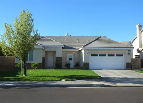 3244 Ashton Pl, Lancaster, CA 93536 photo 1