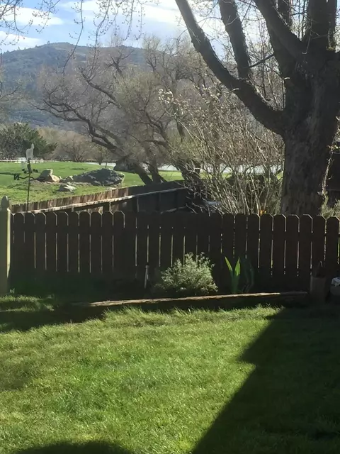17 Meadow Lakes Dr, Tehachapi, CA 93561 photo 4