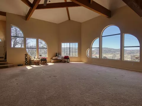 24601 Paramount Dr, Tehachapi, CA 93561 photo 7