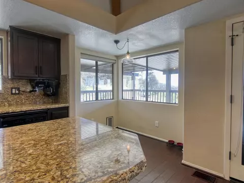 24601 Paramount Dr, Tehachapi, CA 93561 photo 15