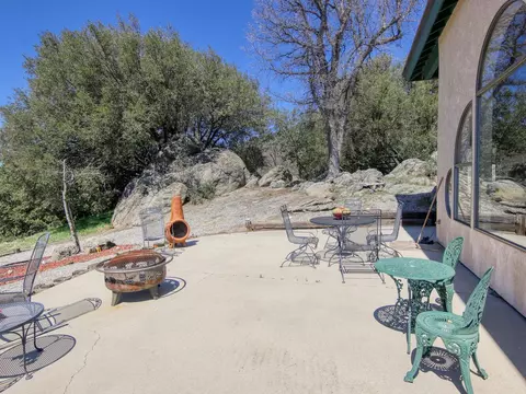 24601 Paramount Dr, Tehachapi, CA 93561 photo 46