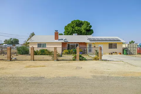42605 7th St E, Lancaster, CA 93535 photo 1