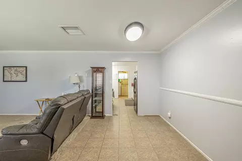 42605 7th St E, Lancaster, CA 93535 photo 6