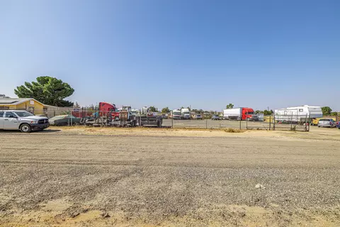42605 7th St E, Lancaster, CA 93535 photo 32