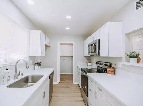 45521 3rd St E, Lancaster, CA 93535 photo 6