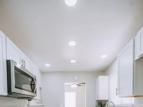 45521 3rd St E, Lancaster, CA 93535 photo 4
