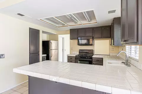 45058 Colleen Dr, Lancaster, CA 93535 photo 7