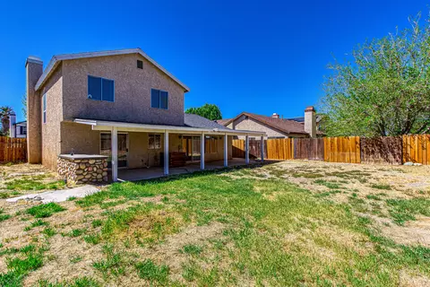 45058 Colleen Dr, Lancaster, CA 93535 photo 16