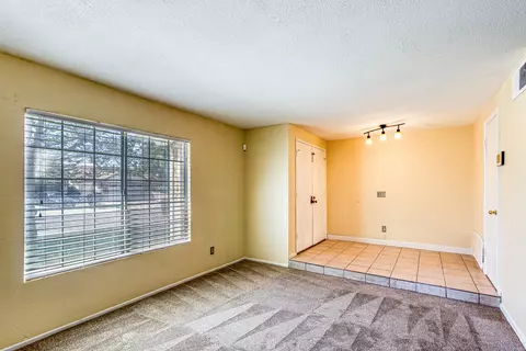 45058 Colleen Dr, Lancaster, CA 93535 photo 4